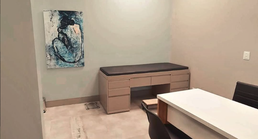 Consultório médico da Clínica Universo em Belo Horizonte